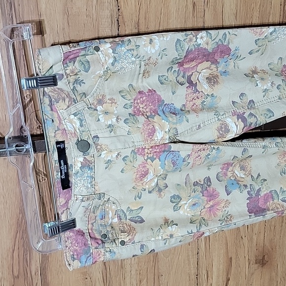 FLORAL Print Skinny Jeans - Picture 4 of 10